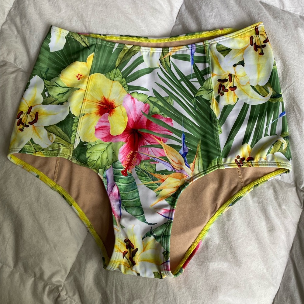 TROPICAL FLORAL FTO